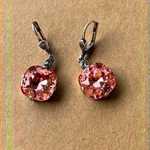 NWOT. Silver, large peach Swarovski stone